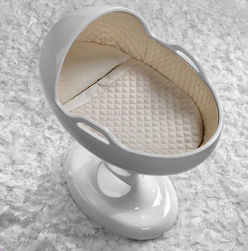 Futuristic-Baby-Cribs-design-the-DoDo-Bassinet-by-Baby-Suommo